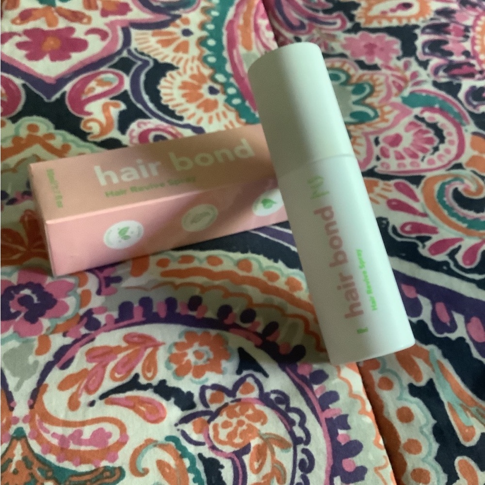 Pink Hair Styling Spray